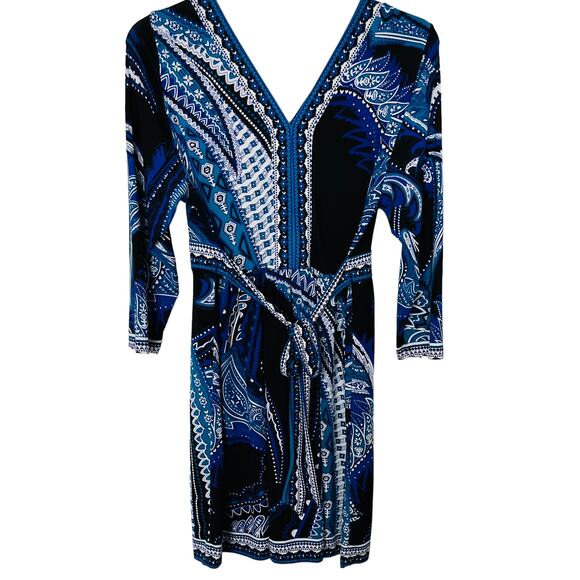 ECI NEW YORK WAIST DRESS WITH TIE, WOMENS, XL, BLUE BLACK WHITE ABSTRACT, V-NECK - Picture 5 of 11